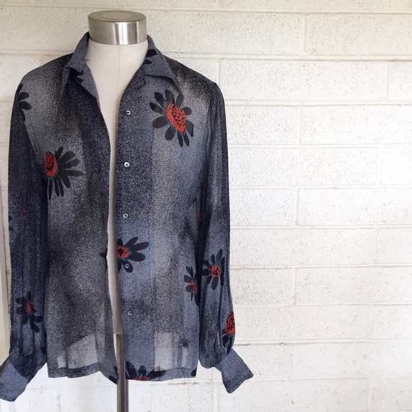 🔴Sold in bundle| Vintage Givenchy top - Picture 2 of 4