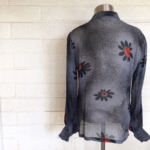 🔴Sold in bundle| Vintage Givenchy top - Picture 3 of 4