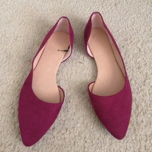 Pointed toe flats