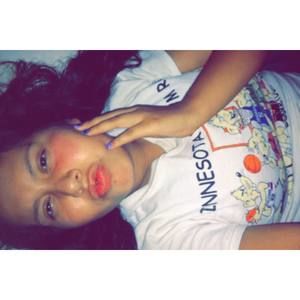 Meet your Posher, Destinee