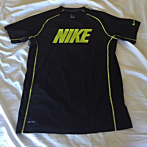 Boy's XL Nike Dri-Fit Shirt