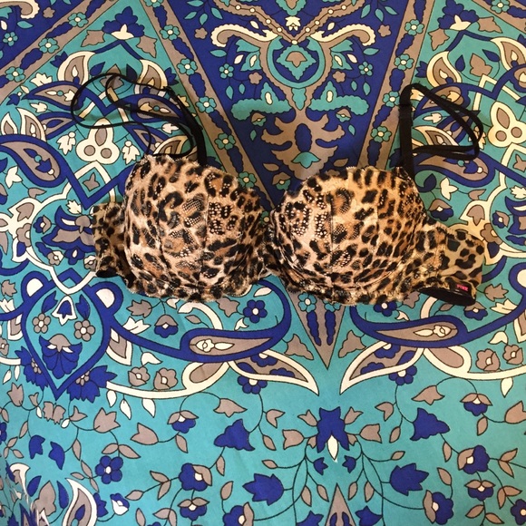 Victoria's Secret PINK bra