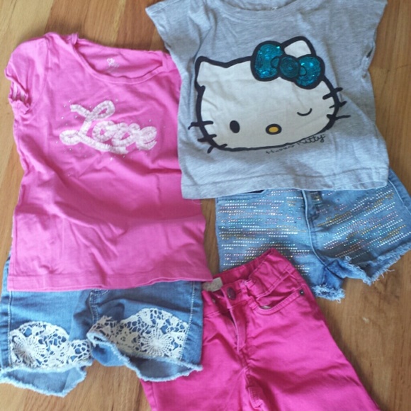 🔴SOLD🔴Summer bundle sale🎉 3 pants & 1 top