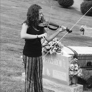 Meet your Posher, Alyson