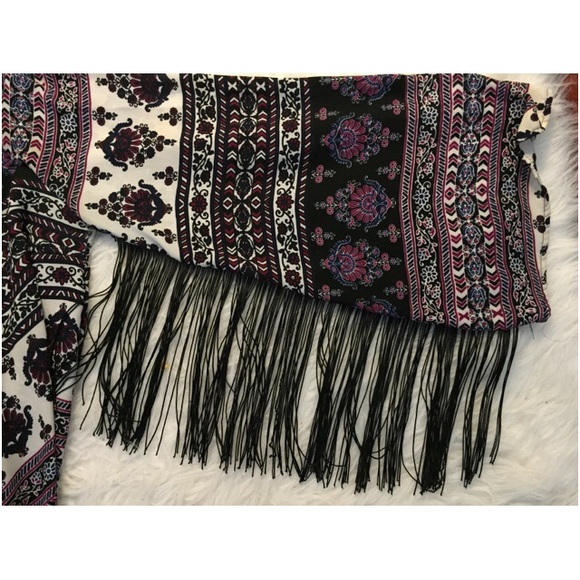 Fringed crop top💖 - Picture 3 of 3