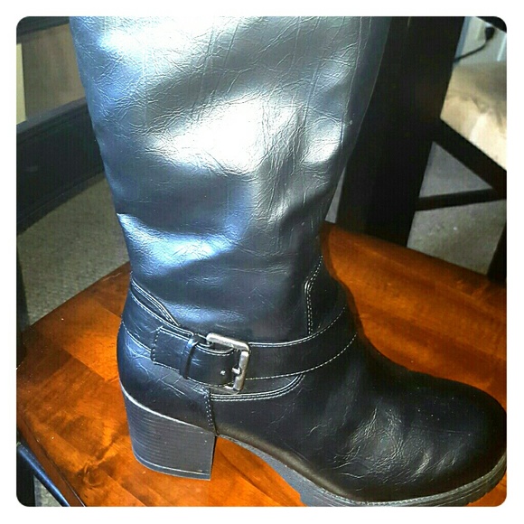 Perfect condition Black Boot