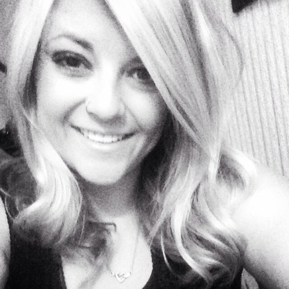 Meet your Posher, Tori