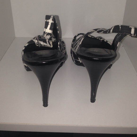 Apt. 9 heels