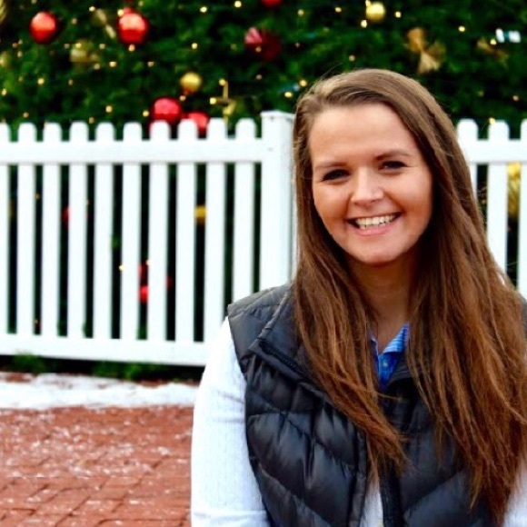 Meet your Posher, Alyson - Picture 2 of 4