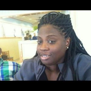 Meet your Posher, Yolanda