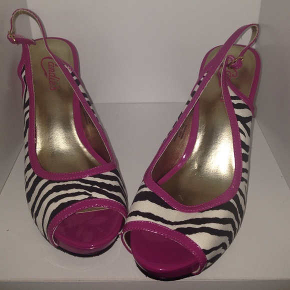 Candie's size 9