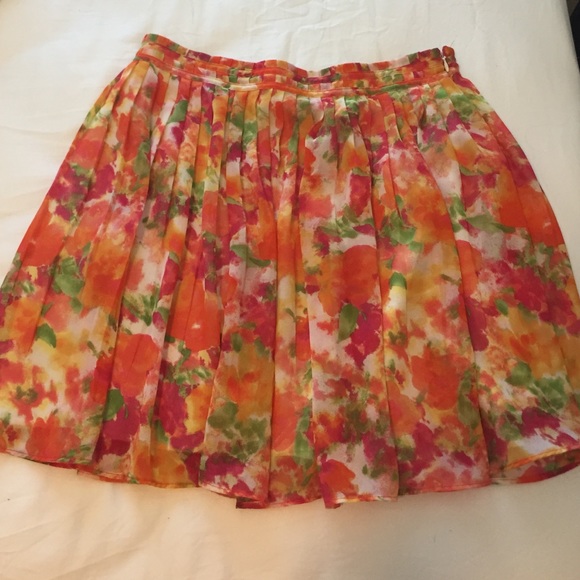 Floral skirt ❤️