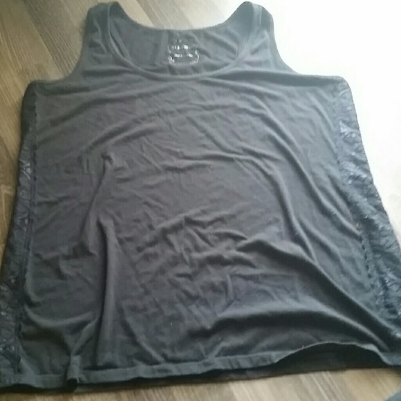 Black tank top.