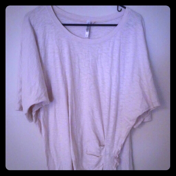 Peach t shirt