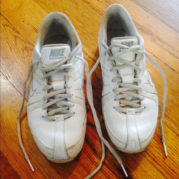 Nike mix down 2 shoes