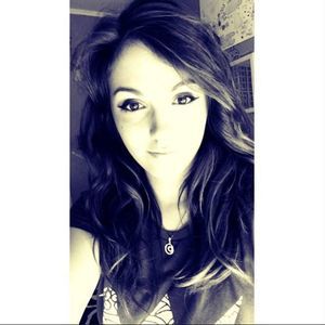 Meet your Posher, Hailey