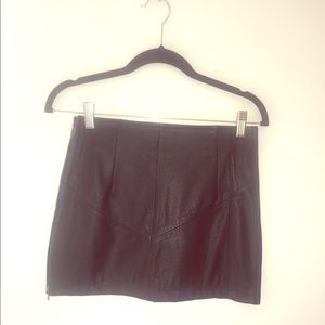 urban renewal leather mini skirt small