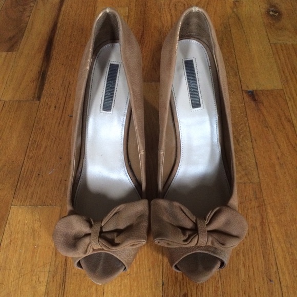 ❌SOLD: Tan Faux Suede Platform Pumps | Zara❌