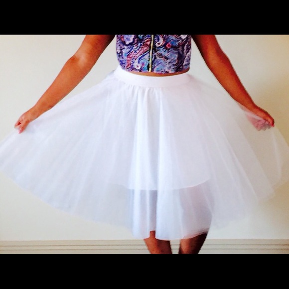I'm selling a tulle skirt 💘 - Picture 1 of 2