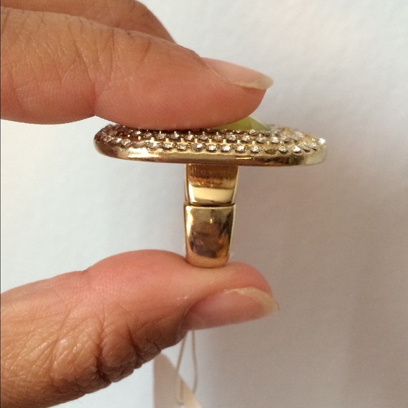 Cocktail Statement Ring - Picture 2 of 3