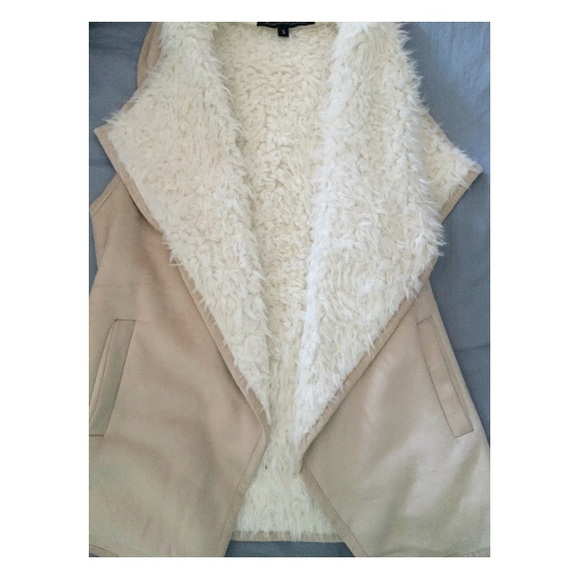 Faux fur vest - Picture 2 of 3