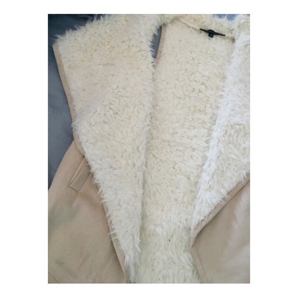 Faux fur vest - Picture 3 of 3