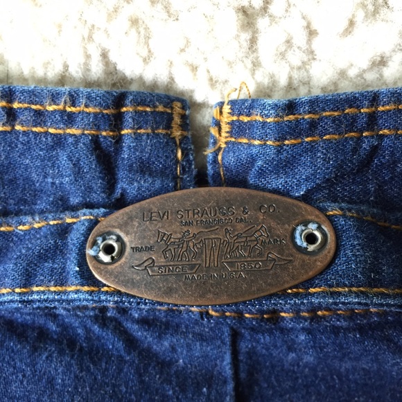Rare Vintage Bell Bottom Levi Strauss Jeans - Picture 4 of 7