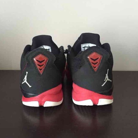 Jordan Shoes CP3s - Picture 2 of 4