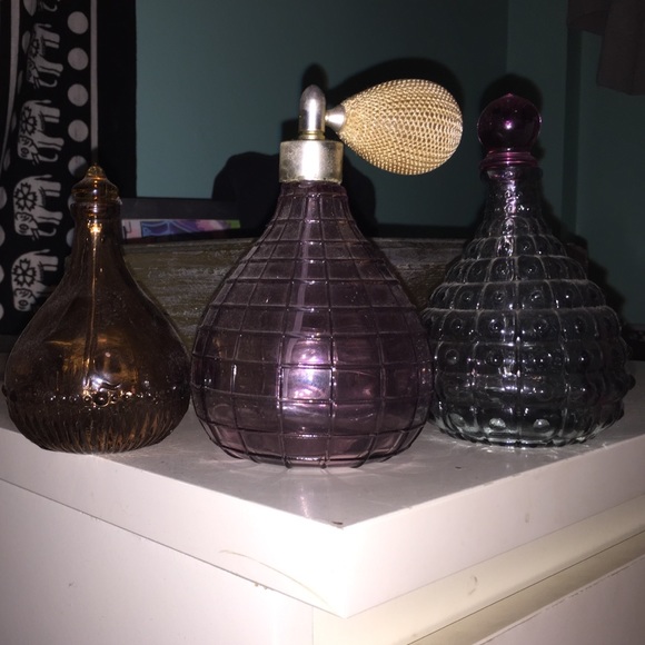 Perfume holder set