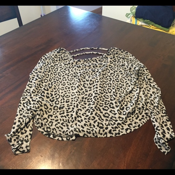 Leopard top