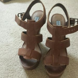 Brown wedges size 9