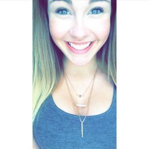 Meet your Posher, Taylor