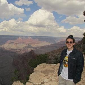 Meet your Posher, Felipe