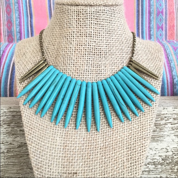 Indio turquoise spikes statement necklace