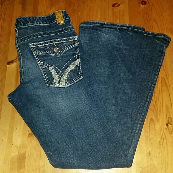 Maurices jeans