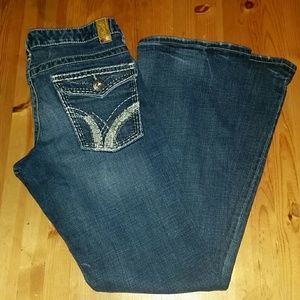 Maurices jeans