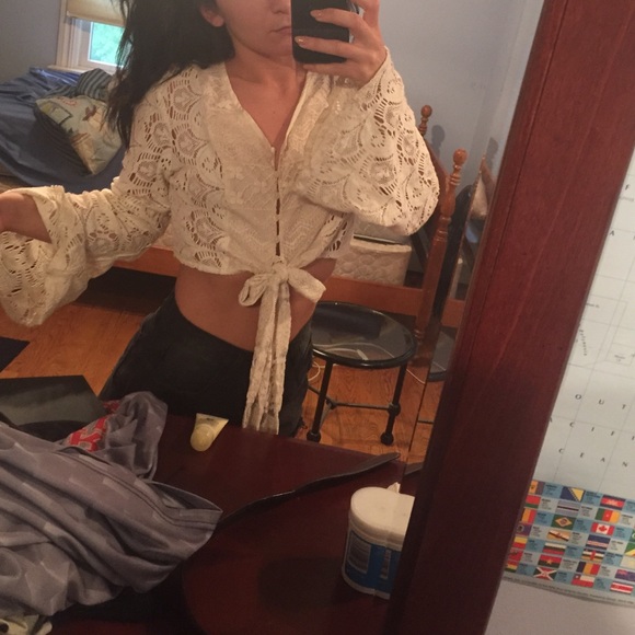 Band of gypsies lace crop top long sleeve