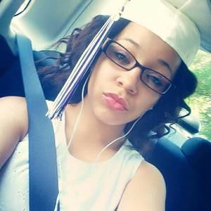 Meet your Posher, Michaela