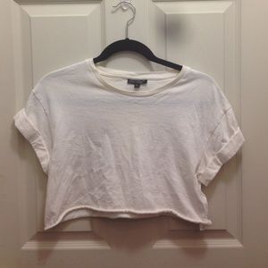 Cuffed Sleeve Crop Top 👽