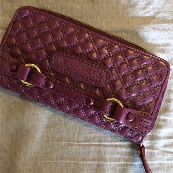 Juicy Couture Continental Wallet