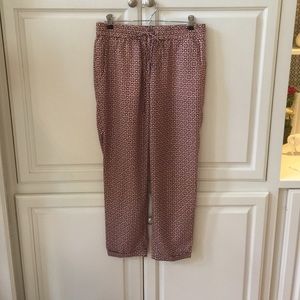 Pants with stretch waist and draw string