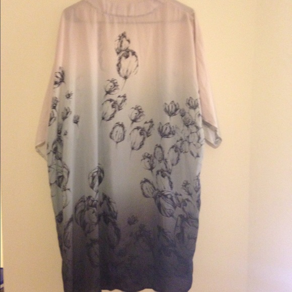 Kimono - Picture 3 of 4