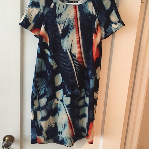 Fun patterned dress with a simple fit