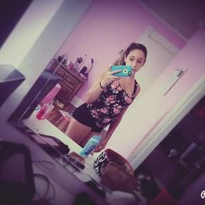 Meet your Posher, Candace