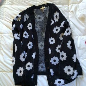 ***Slouchy Daisy Printed Cardigan***