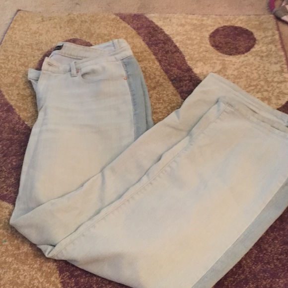 Kardashian Women's Light Denim