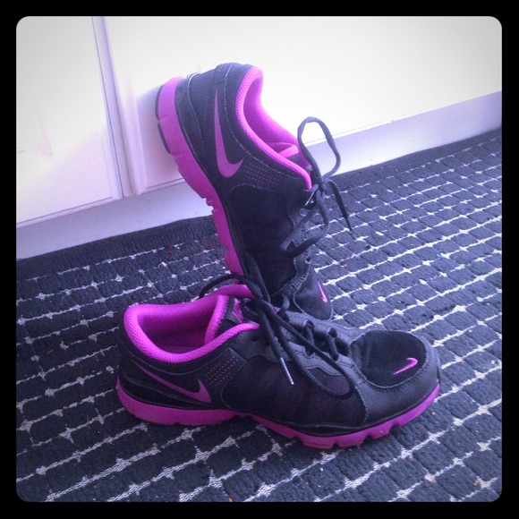 New pair of sleek black and magenta Nike's!