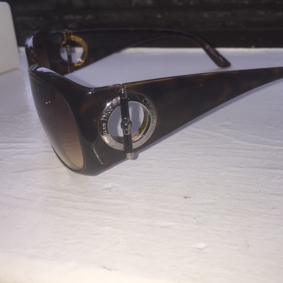 Christian Dior sunglasses. - Picture 3 of 4