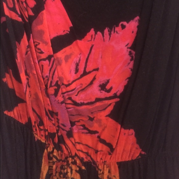 Asymmetrical Flower Dress - Picture 2 of 2