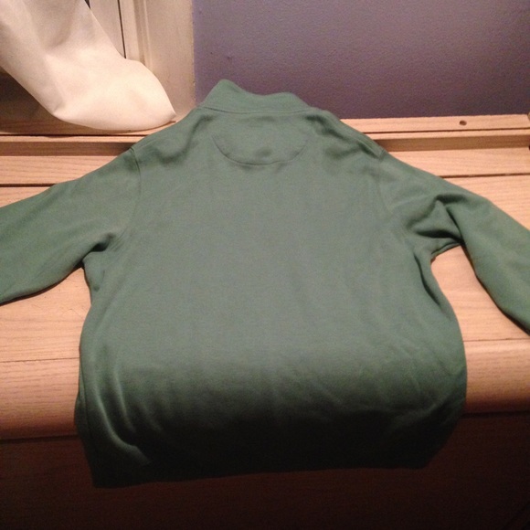 🚫sold on merc🚫 Boys Vineyard vines sweater - Picture 3 of 3